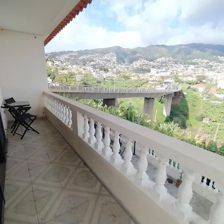 Casa Alencastre * פונשל